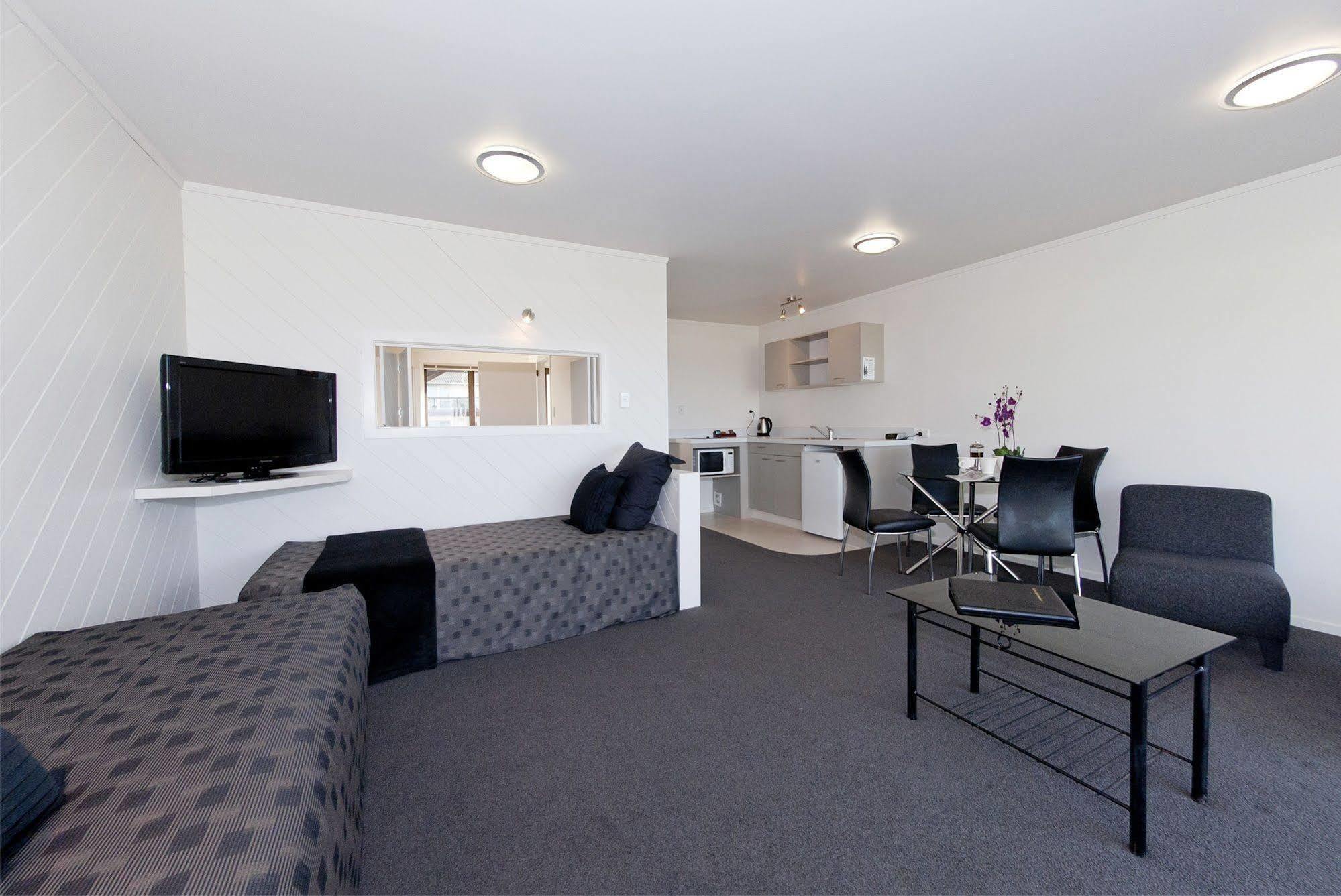 The Oceanside Motel Whitianga Extérieur photo