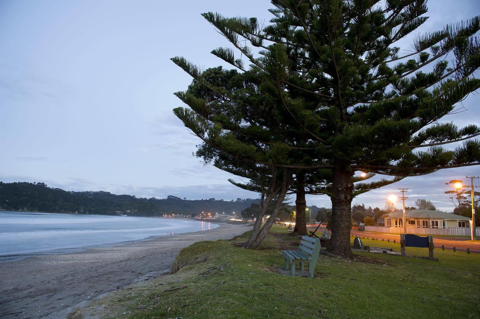 The Oceanside Motel Whitianga Extérieur photo