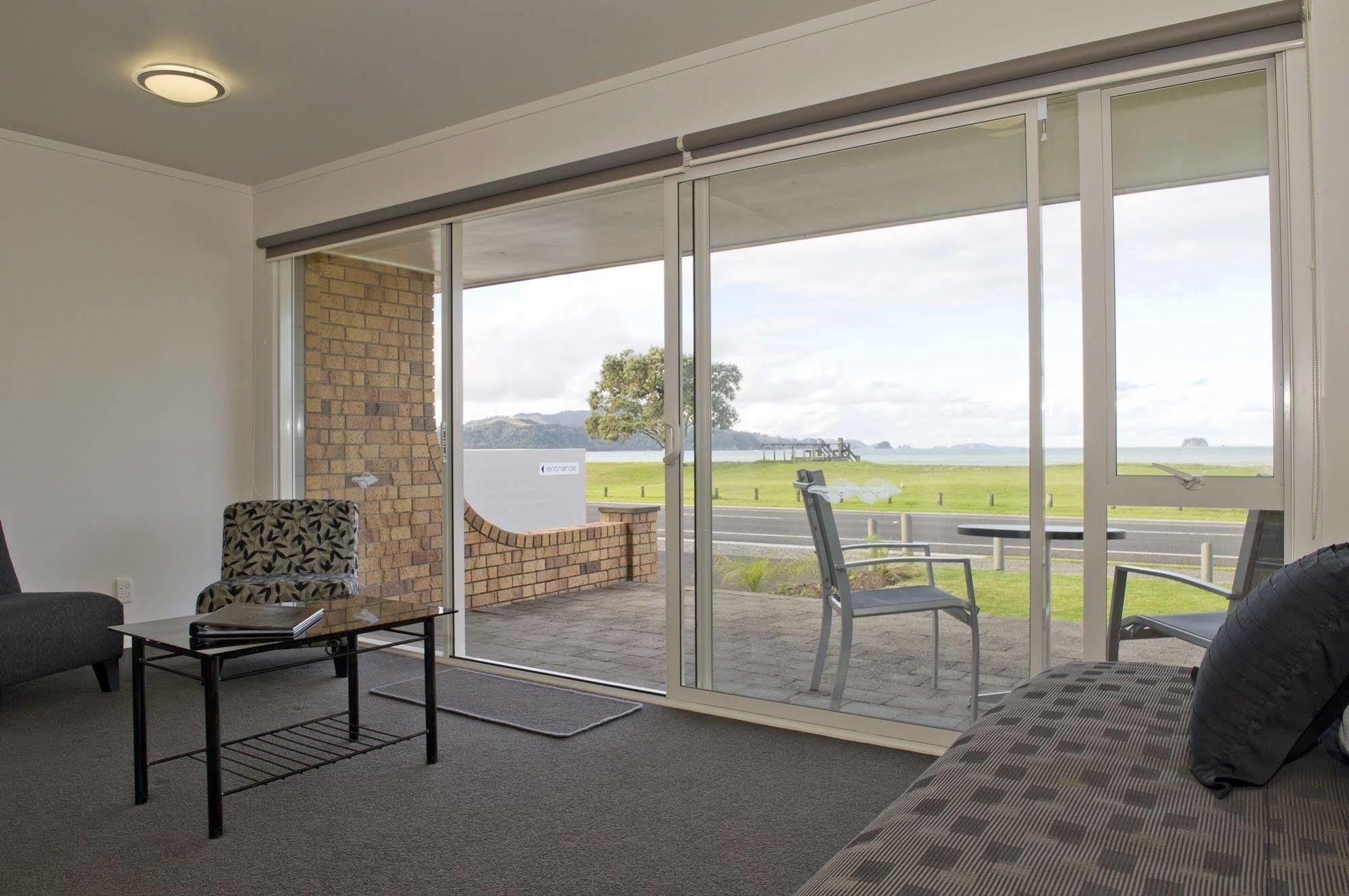 The Oceanside Motel Whitianga Extérieur photo