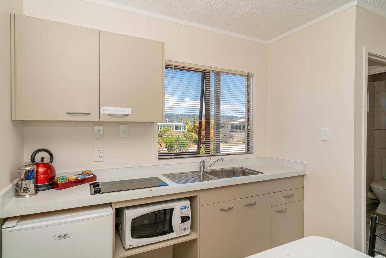 The Oceanside Motel Whitianga Extérieur photo