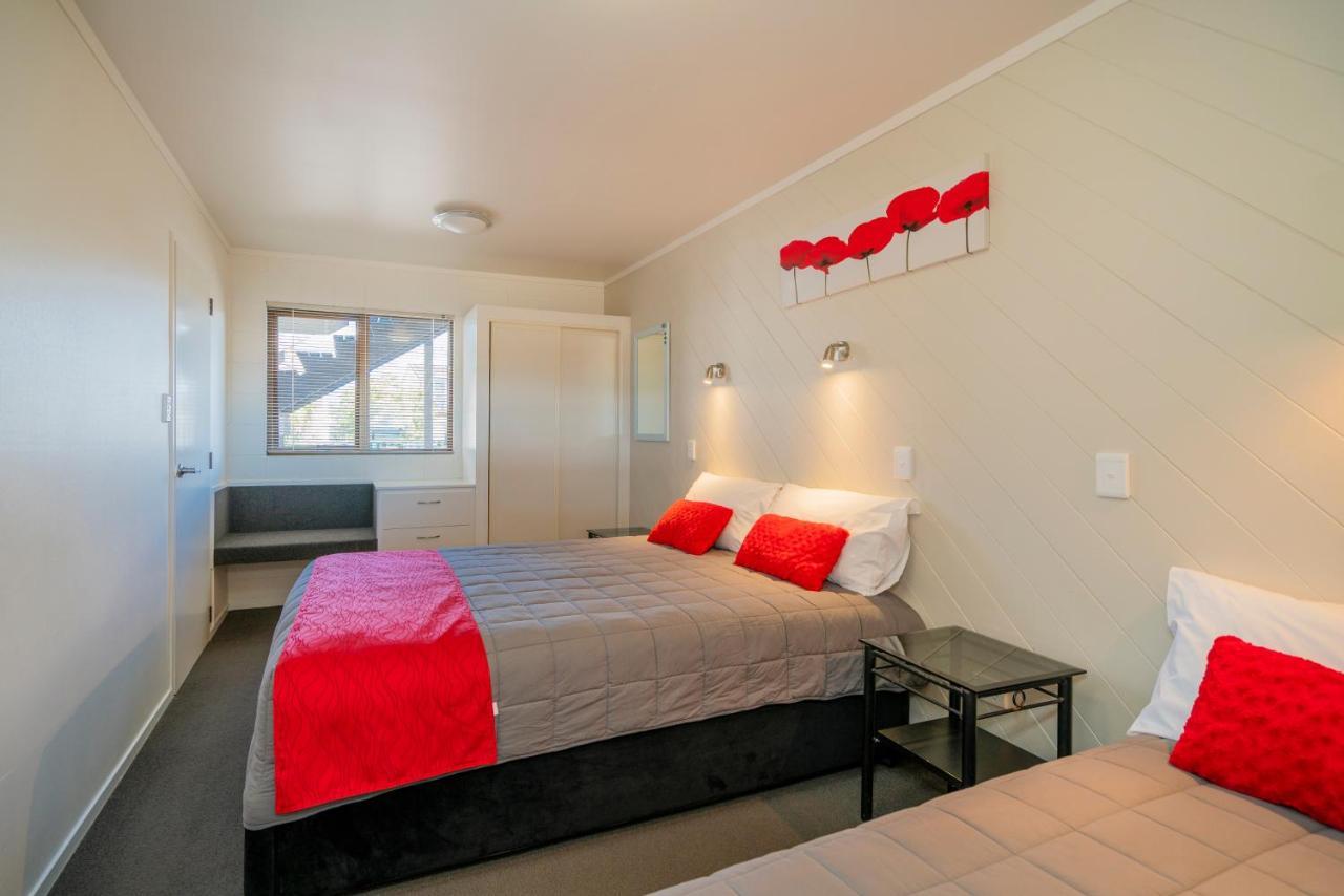 The Oceanside Motel Whitianga Extérieur photo